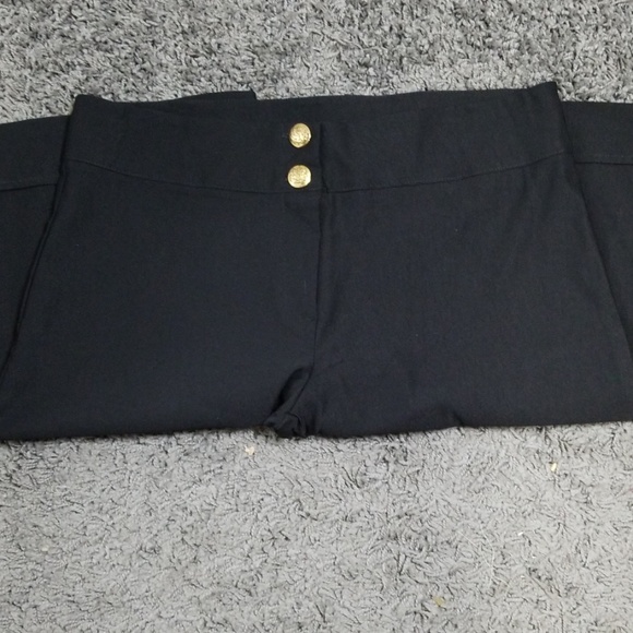 Black Bermuda Shorts - Picture 7 of 7